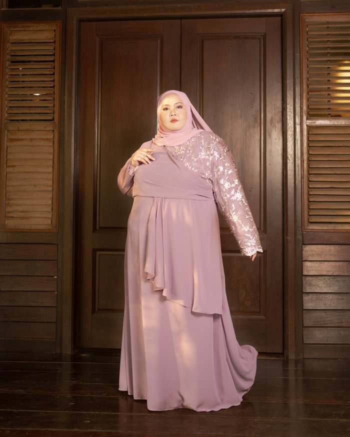 Nur Auliya Luxe Dress (Dusty Mauve)